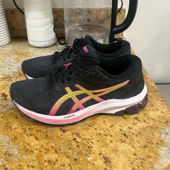 ASICS Gt 1000 size 6 - Picture 3 of 9